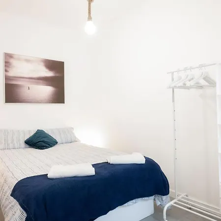 Acaymo Σάντα Κρουζ Τενερίφης